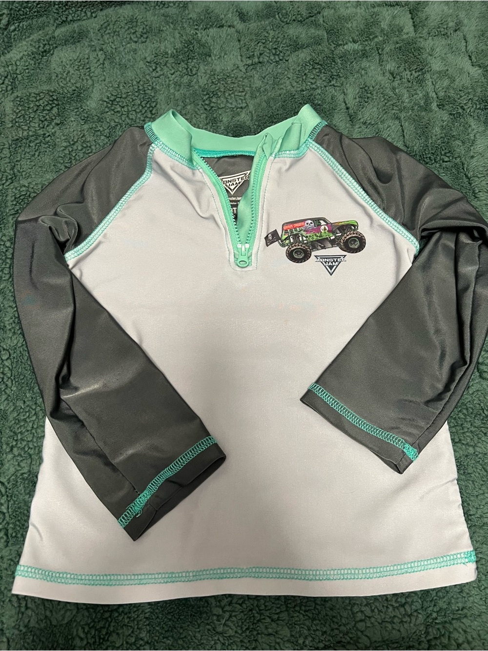 Kids Long Sleeve Rash Guard - Grave Digger - Monster Jam 3T